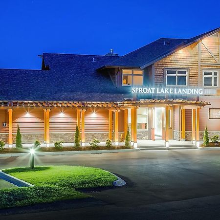Sproat Lake Landing Resort Great Central Экстерьер фото