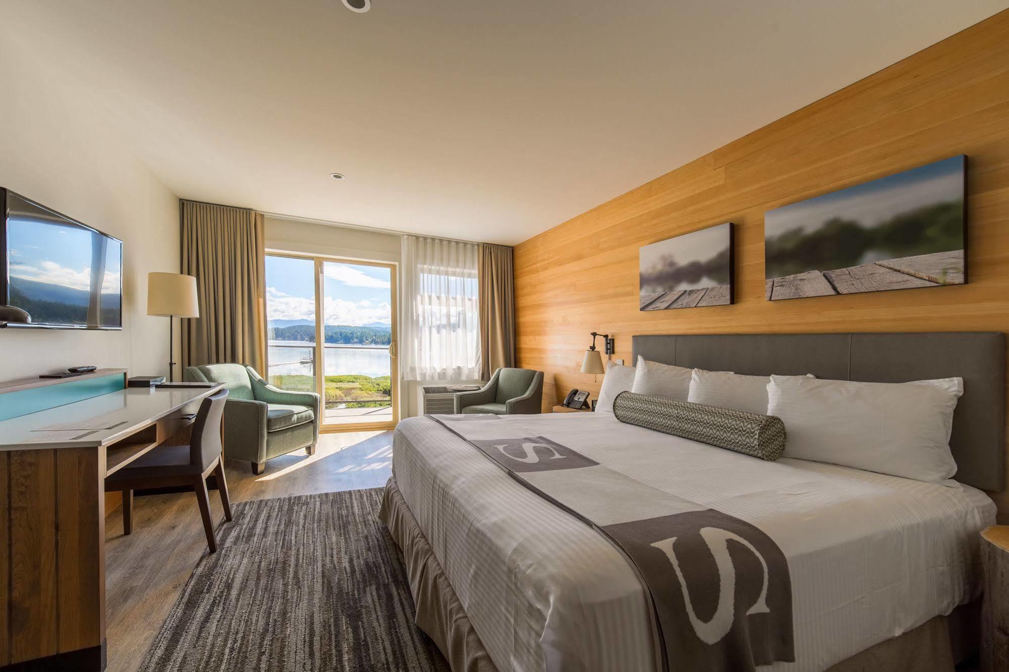 Sproat Lake Landing Resort Great Central Экстерьер фото