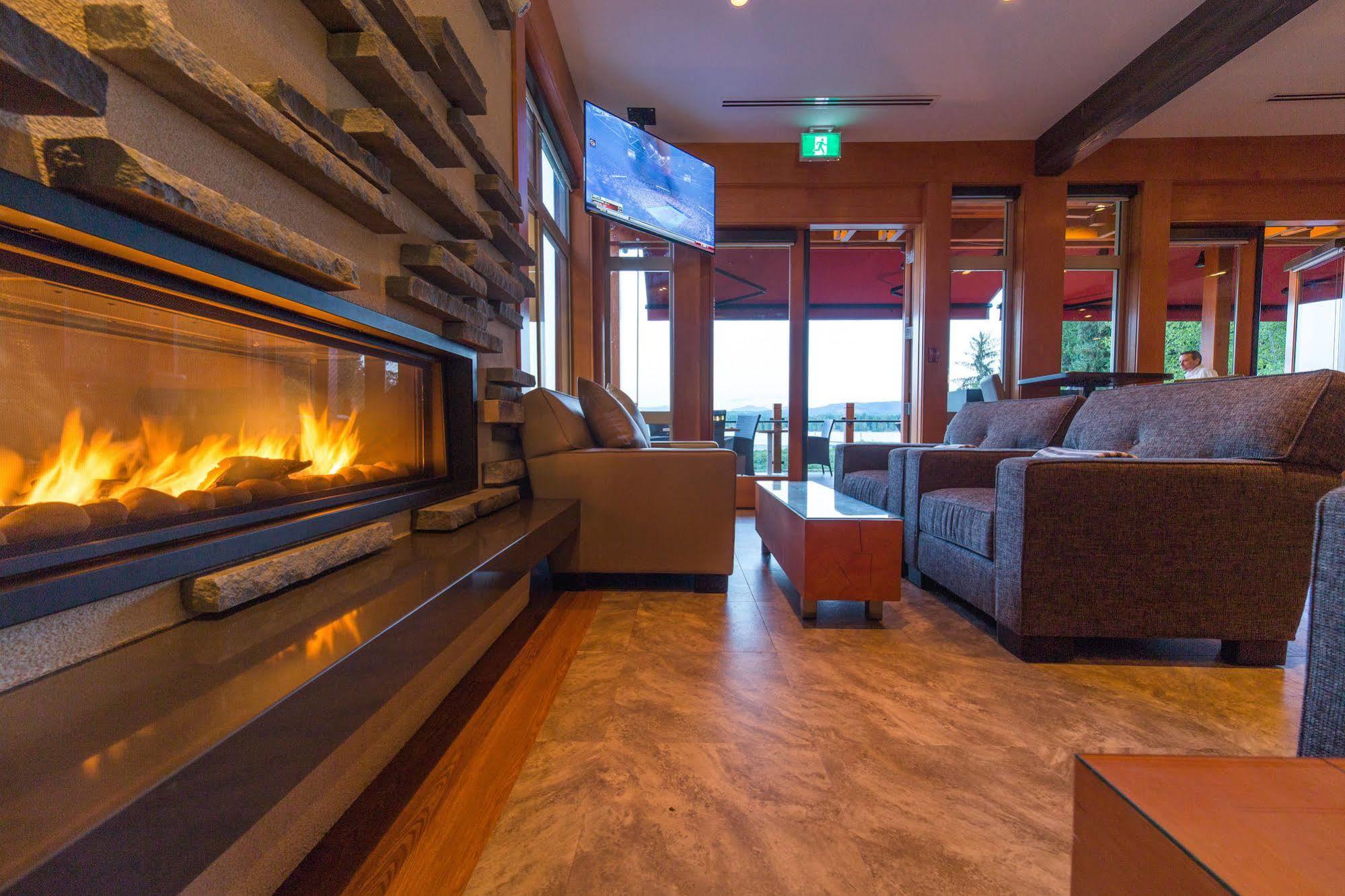 Sproat Lake Landing Resort Great Central Экстерьер фото