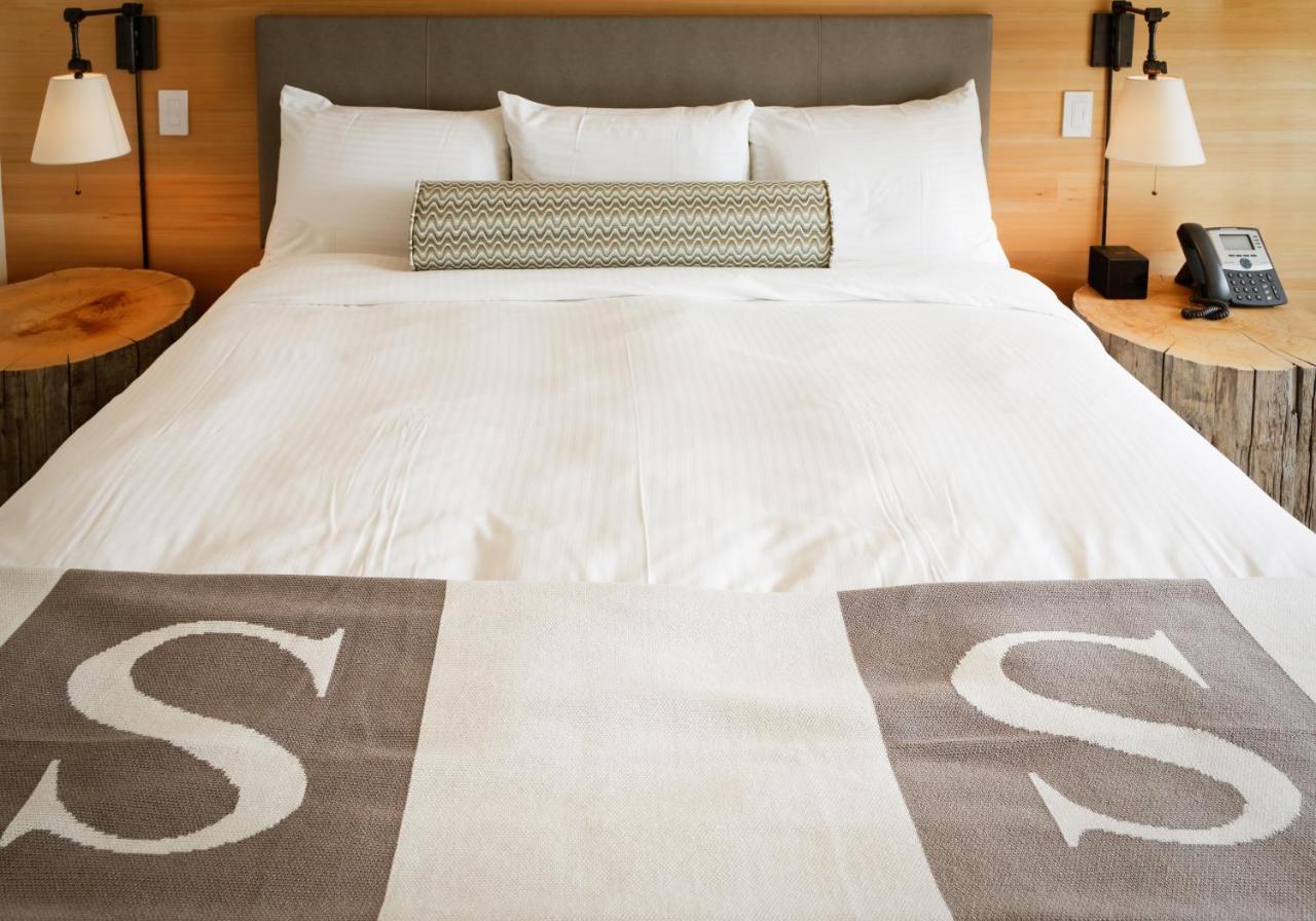 Sproat Lake Landing Resort Great Central Экстерьер фото